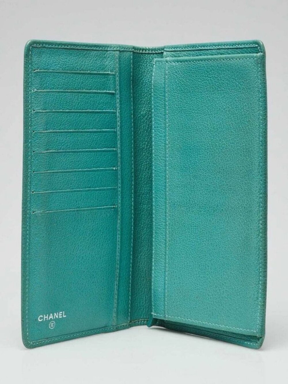 Chanel Green Leather Camellia Long Wallet - Picture 5 of 10